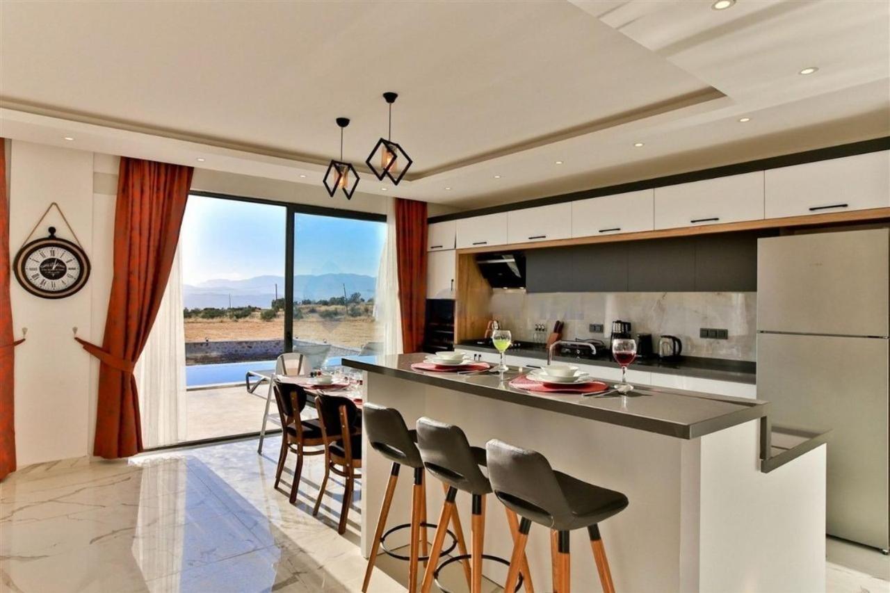 Villa Lycian-Kalkan 3 Bedroom-2 Jakuzzies-Sauna-Turkish Hamam-Huge Private Pool And Lovely Garden Kaș Exterior foto