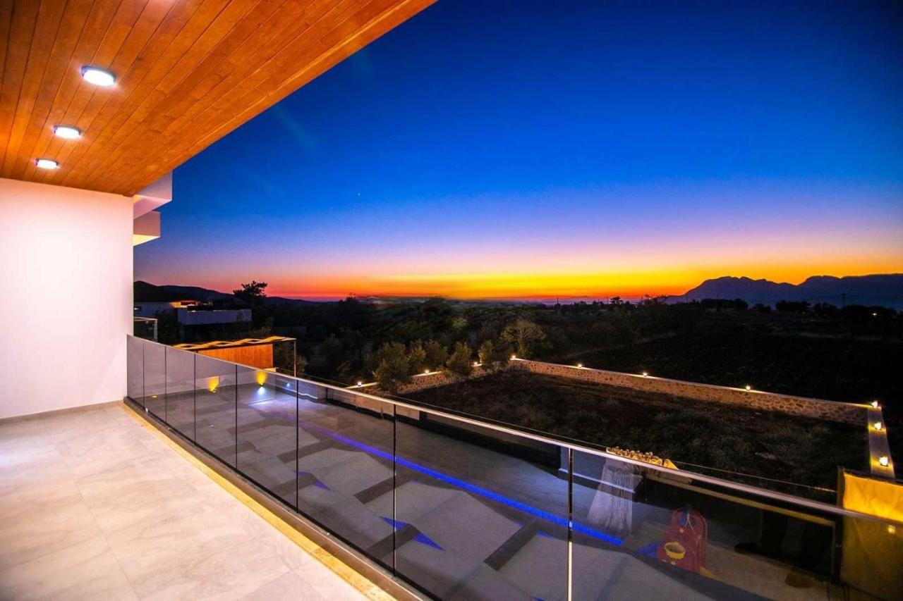 Villa Lycian-Kalkan 3 Bedroom-2 Jakuzzies-Sauna-Turkish Hamam-Huge Private Pool And Lovely Garden Kaș Exterior foto
